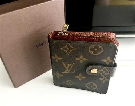 louis vuitton small wallet women|louis vuitton zippy wallet.